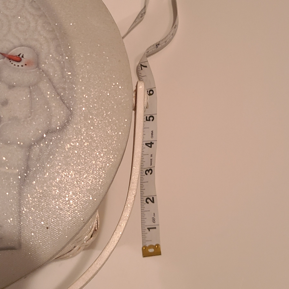Snowflakes are Angel Kisses" Hinged basket Lid - Picture 14 of 14